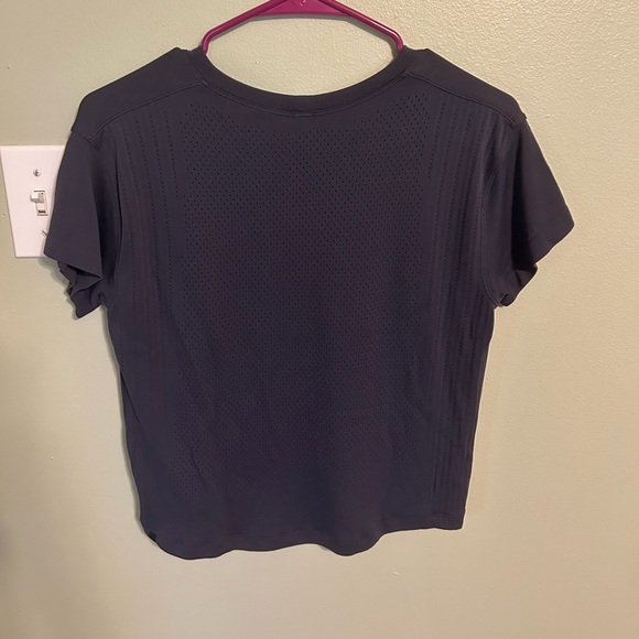 Navy Lululemon T-Shirt - Picture 2 of 5